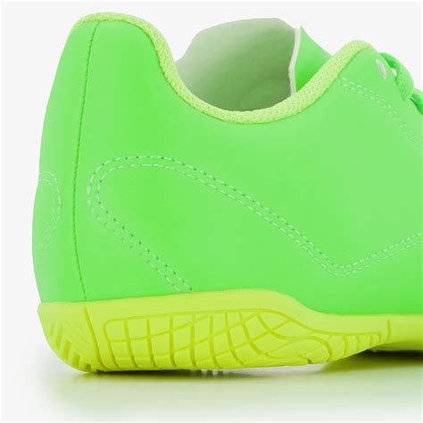 zaalschoenen adidas maat 35